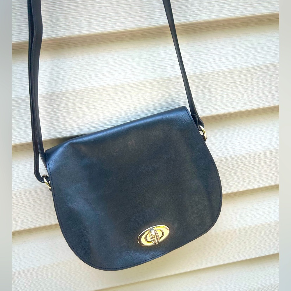 Vintage Halogen leather black crossbody turnlock saddle bag purse rare